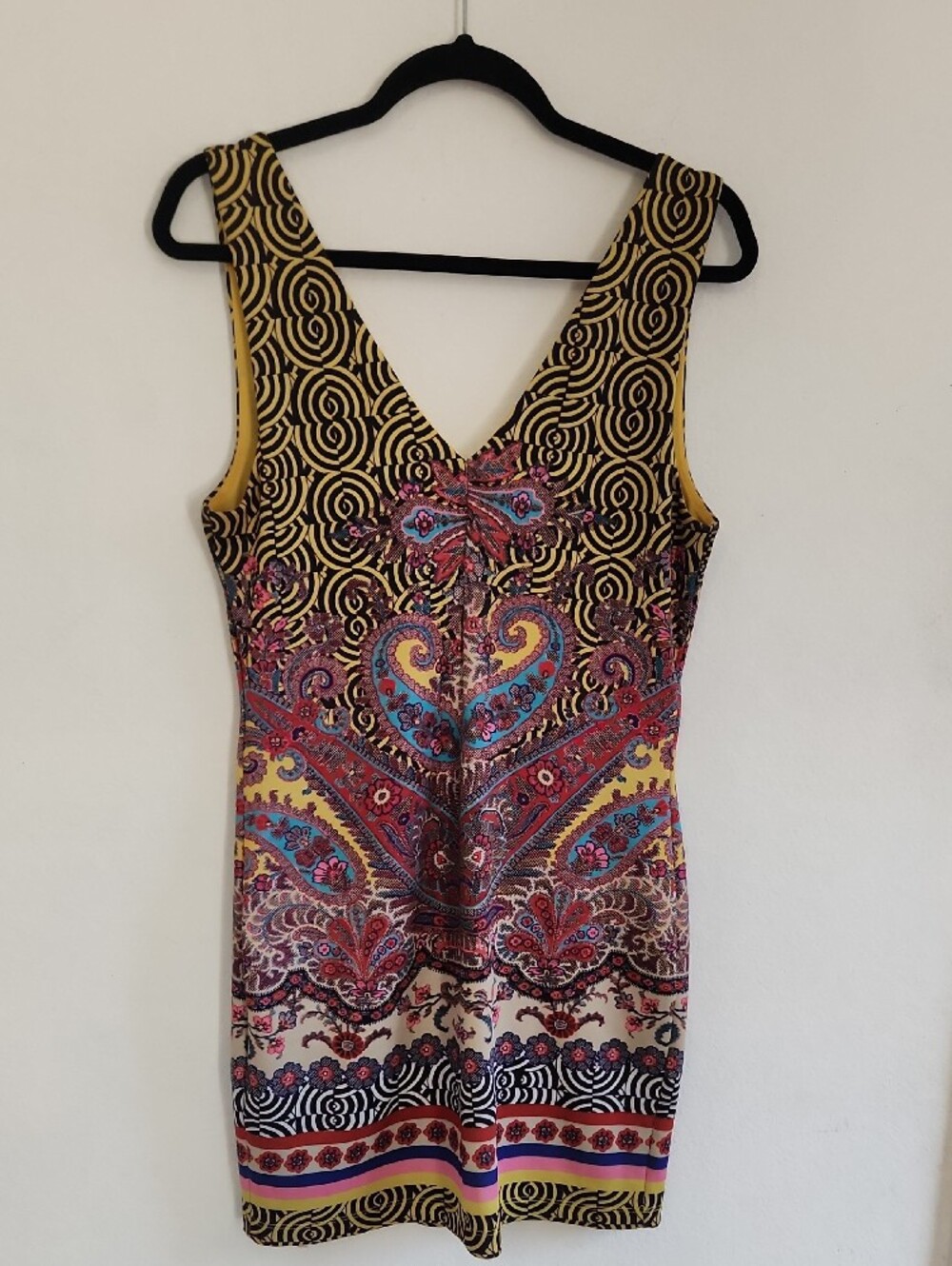 BEBE Y2k Vibrant Paisley Geometric V-Neck Bodycon Mini Dress M Indie Sleaze - Picture 3 of 4